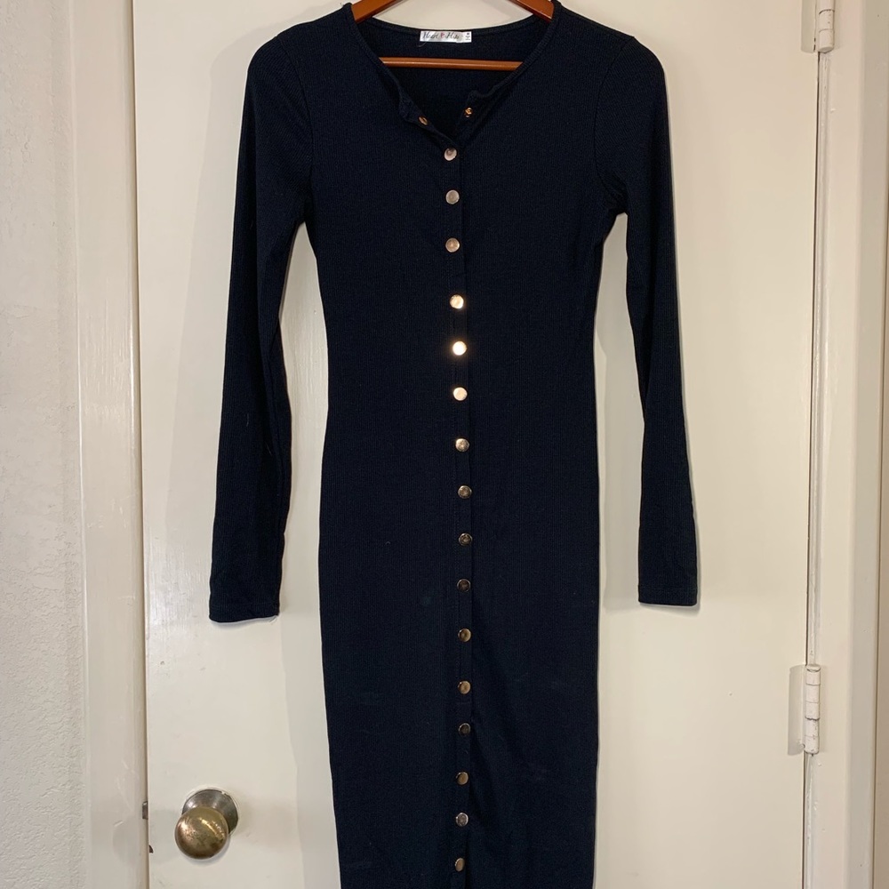 Mid-Length Long Sleeve Buttoned Bodycon Dress